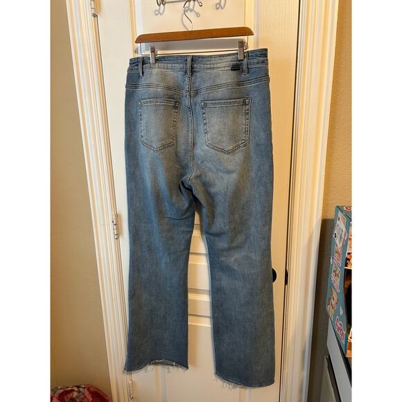 Risen Wide Leg Light Washed Raw Hem Jeans 31 inch inseam - Picture 2 of 7